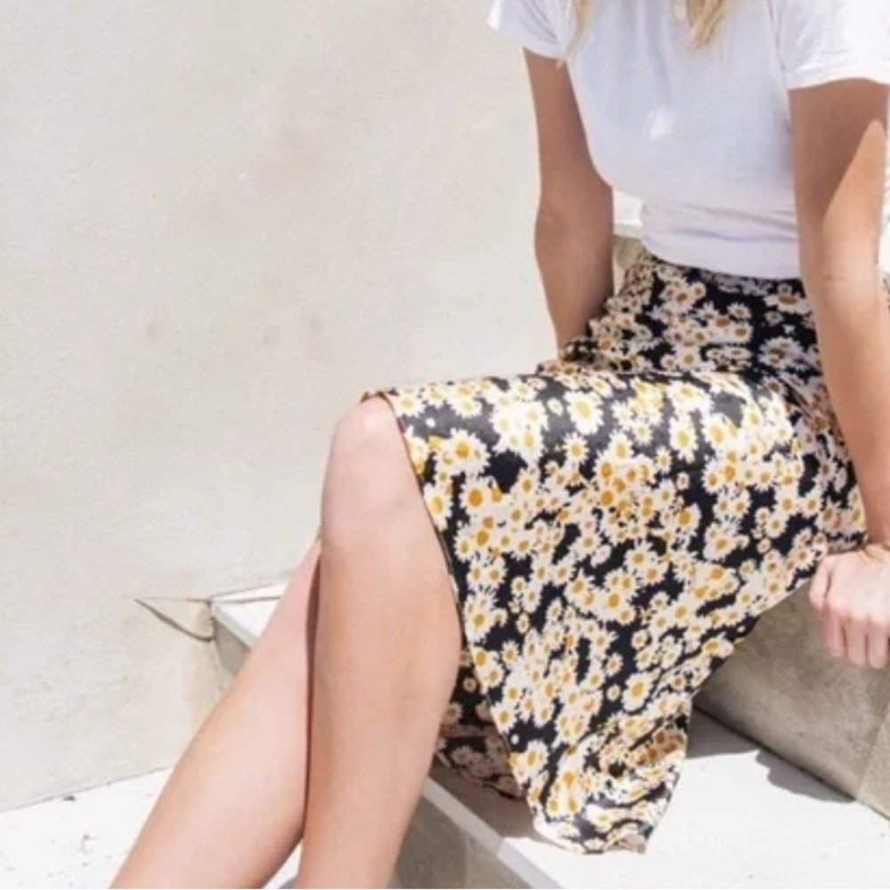 Realisation Par Naomi Midi Skirt